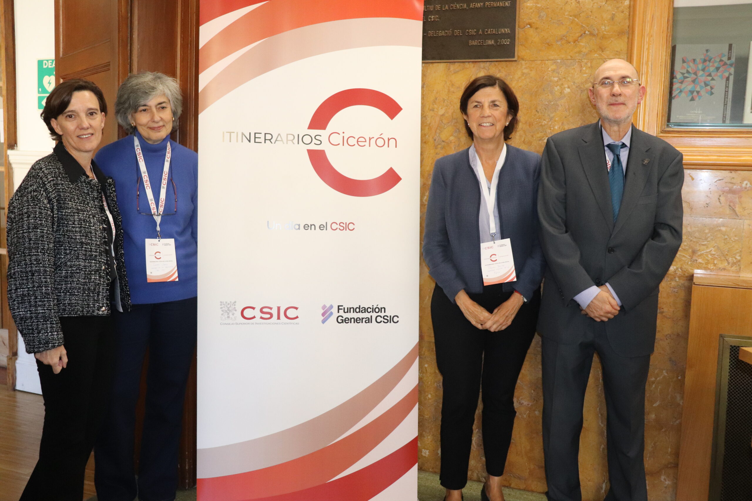 Momento de la visita al IRI (CSIC-UPC). Momento de la visita al IRI (CSIC-UPC).