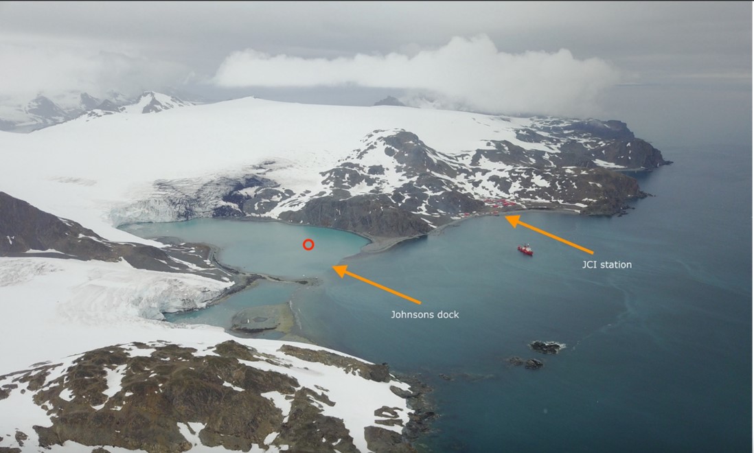 Zona en la que se situa el observatorio submarino de la ONC y ubicación de la Base Antártica Española Juan Carlos I. / ONC Zona en la que se va se situa el observatorio submarino de la ONC y ubicación de la Base Antártica Española Juan Carlos I. / ONC